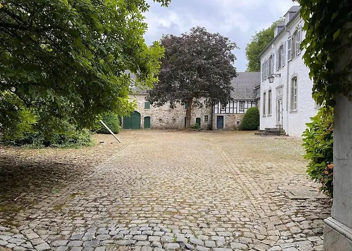 Villa Ganze Chateau Thor - Bis Zu 22 Personen Lontzen